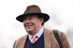 Nicky Henderson: “He galloped at Newbury a week or two ago, and I rate his chance quite highly.”