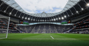 Graham Ruthvan | MD3 – Something for the Weekend: Wood’s solid as United crumble