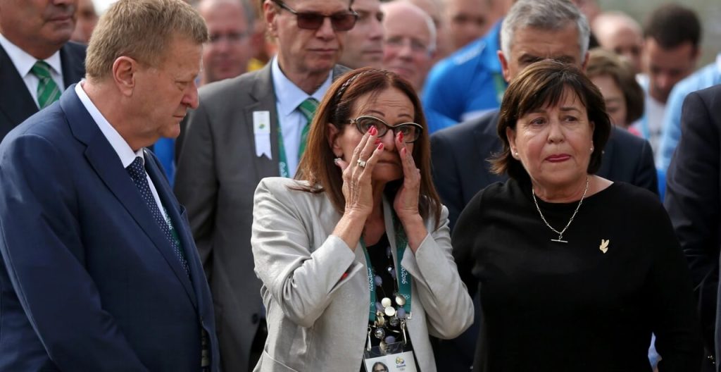 50 de ani de așteptare pentru un minut: cum a fost comemorat Andrei la Tokyo 1 2458635024