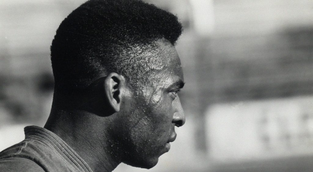 Cum a eliminat Pelé un arbitru și cum a revenit pe gazon! 1 pele ultim header