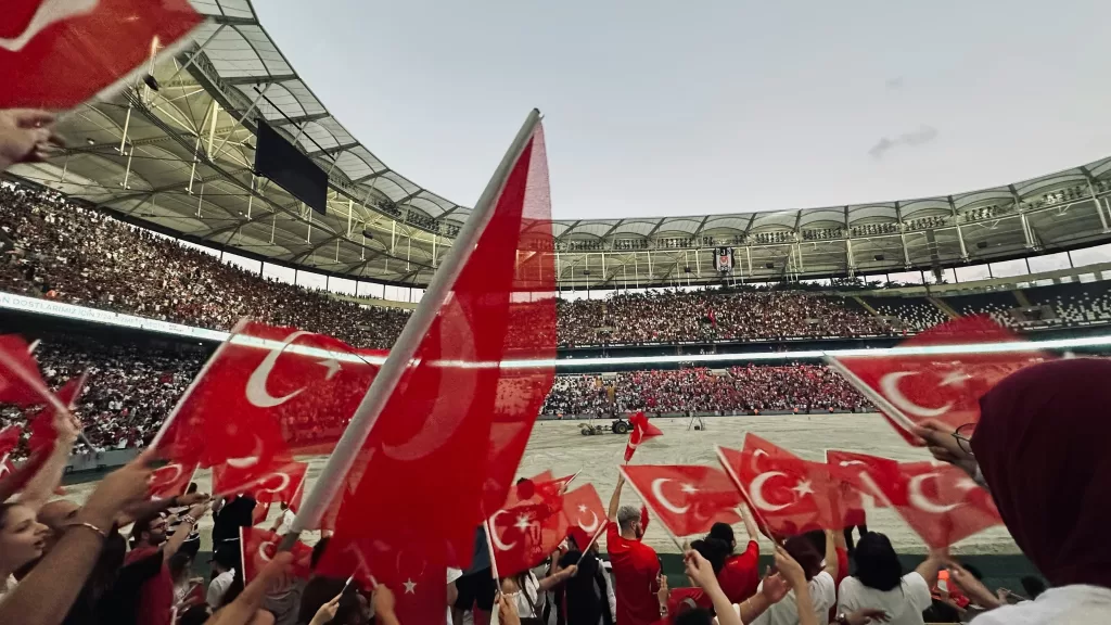 WK Kwalificatie: Voorbeschouwing zaterdag 15-11-2025 met onder andere Turkije - Bulgarije 1 Photo by Duygu Güngör on Unsplash