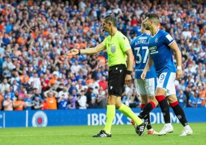 Stipendio dell’arbitro di calcio: quanto guadagna in dettaglio