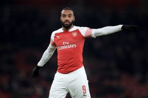 Tre poäng är det enda som gäller för Arsenal inför bortamatchen mot Huddersfield