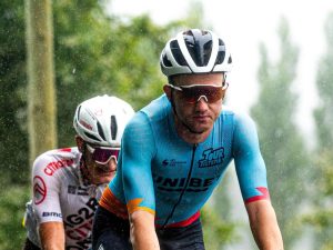 Hartthijs de Vries remporte le Kreiz Breizh Elites et offre à la TDT-Unibet son premier général